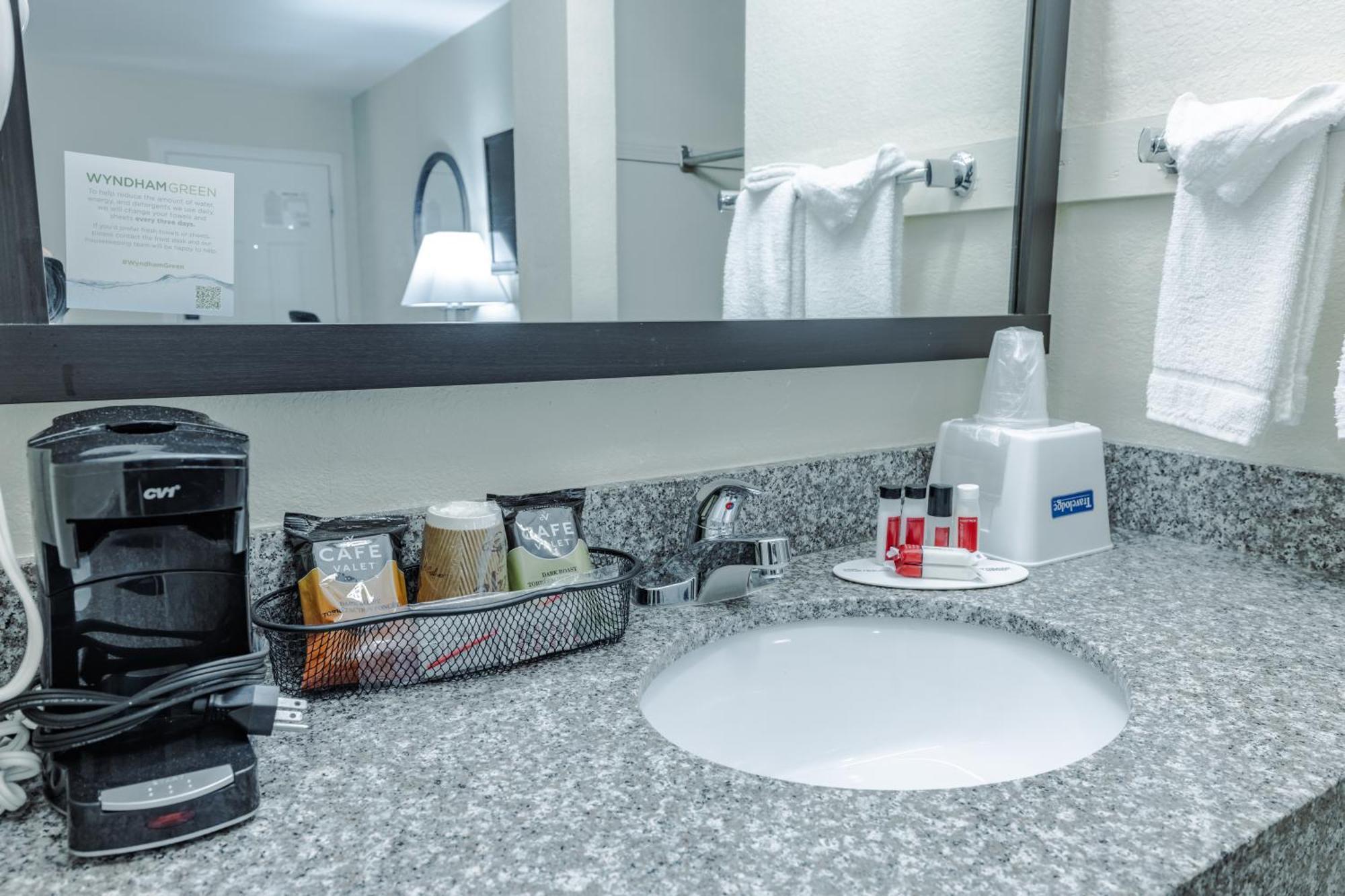 Travelodge By Wyndham Jackson I-40 Exit 82 Ngoại thất bức ảnh